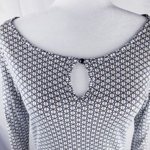 EUC 3/4 Sleeve Keyhole Banana Republic Top Geometric